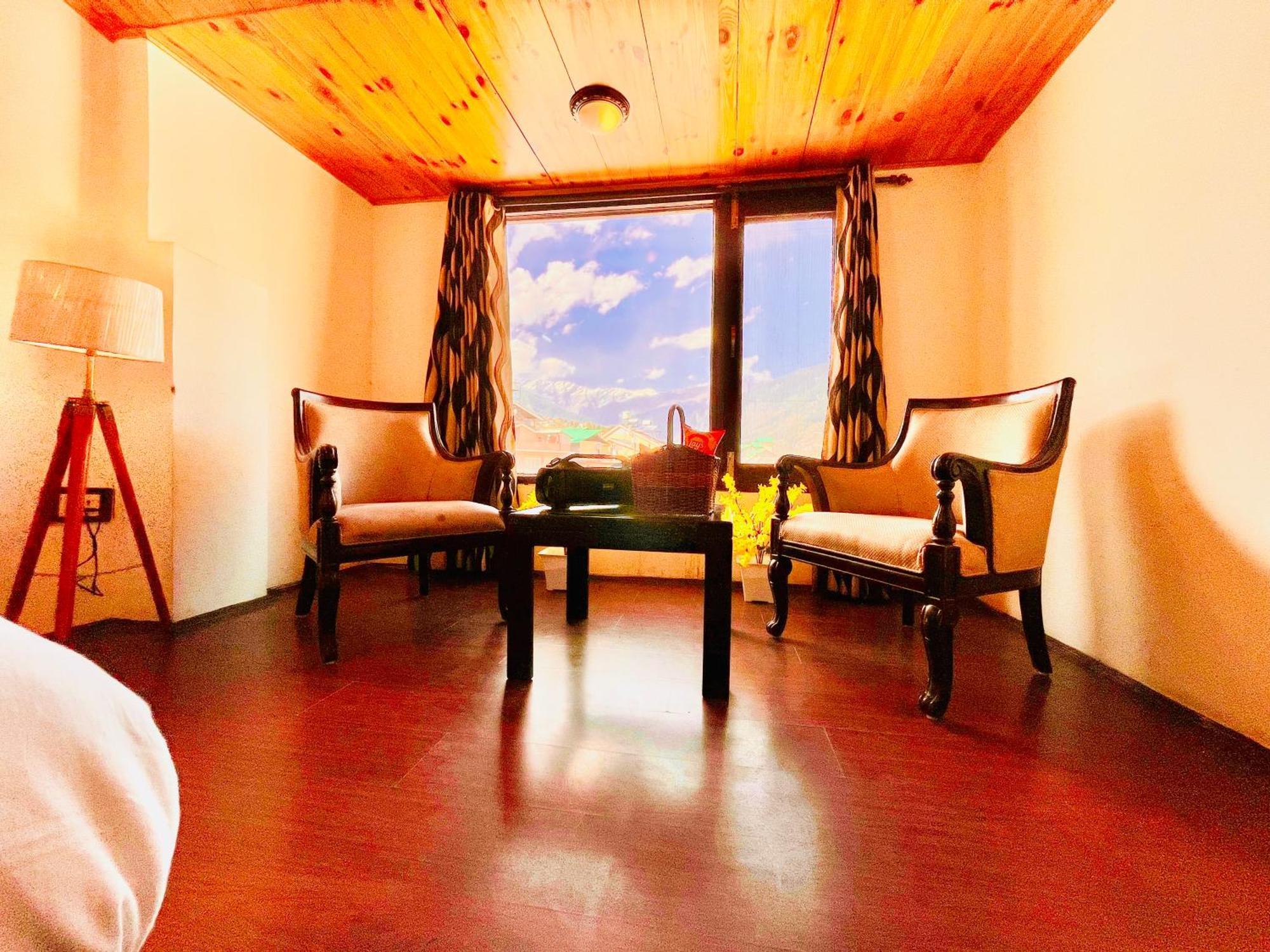 Hotel The North Wind In City Center, Manali Exteriér fotografie