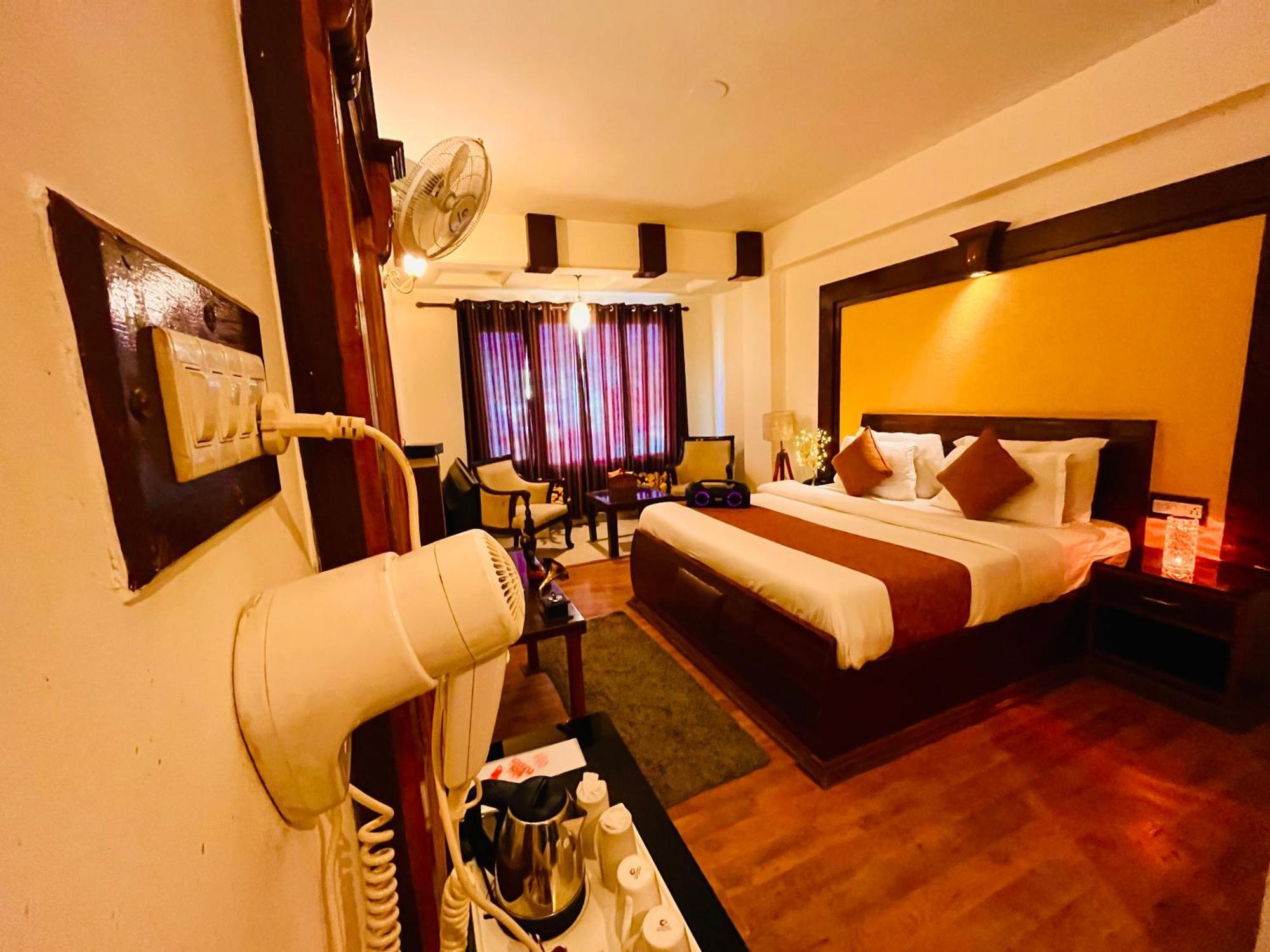 Hotel The North Wind In City Center, Manali Exteriér fotografie