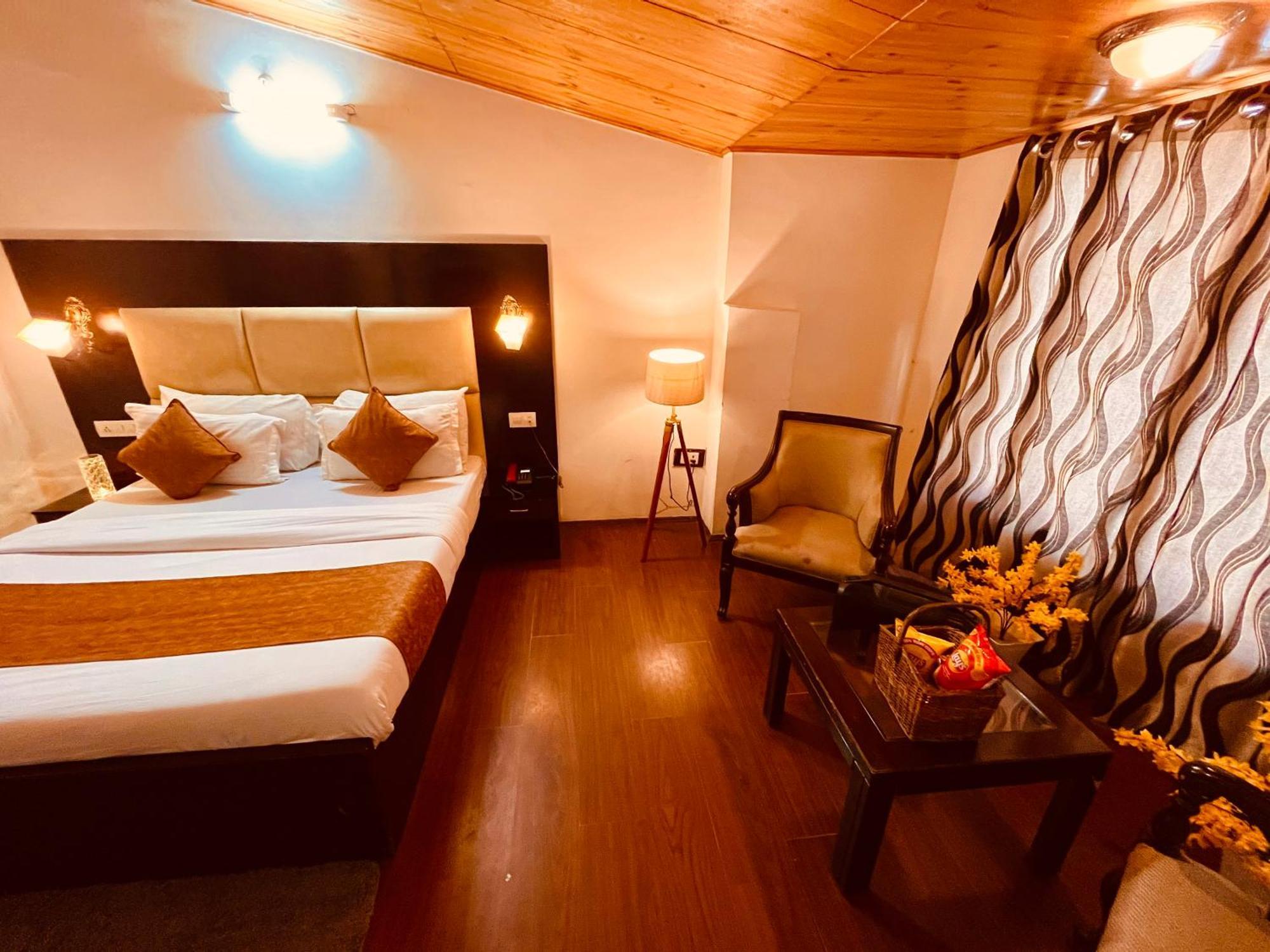 Hotel The North Wind In City Center, Manali Exteriér fotografie