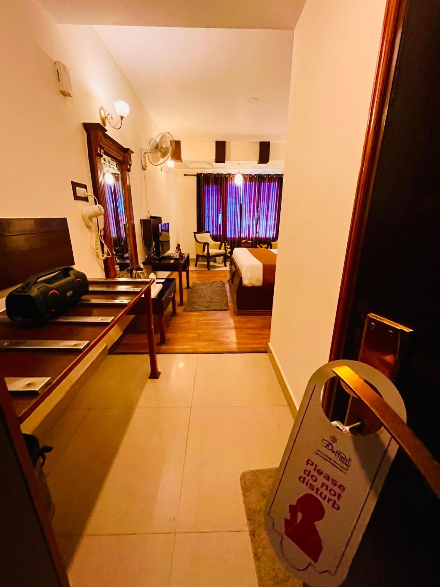 Hotel The North Wind In City Center, Manali Exteriér fotografie
