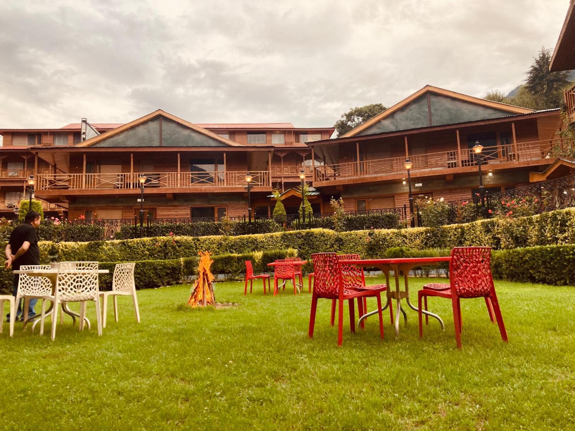 Hotel The North Wind In City Center, Manali Exteriér fotografie